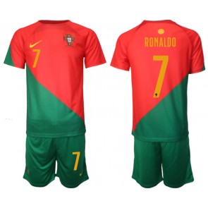 Maillot de foot le Portugal Cristiano Ronaldo #7 Domicile enfant Monde 2022 Manches Courte (+ pantalon court)